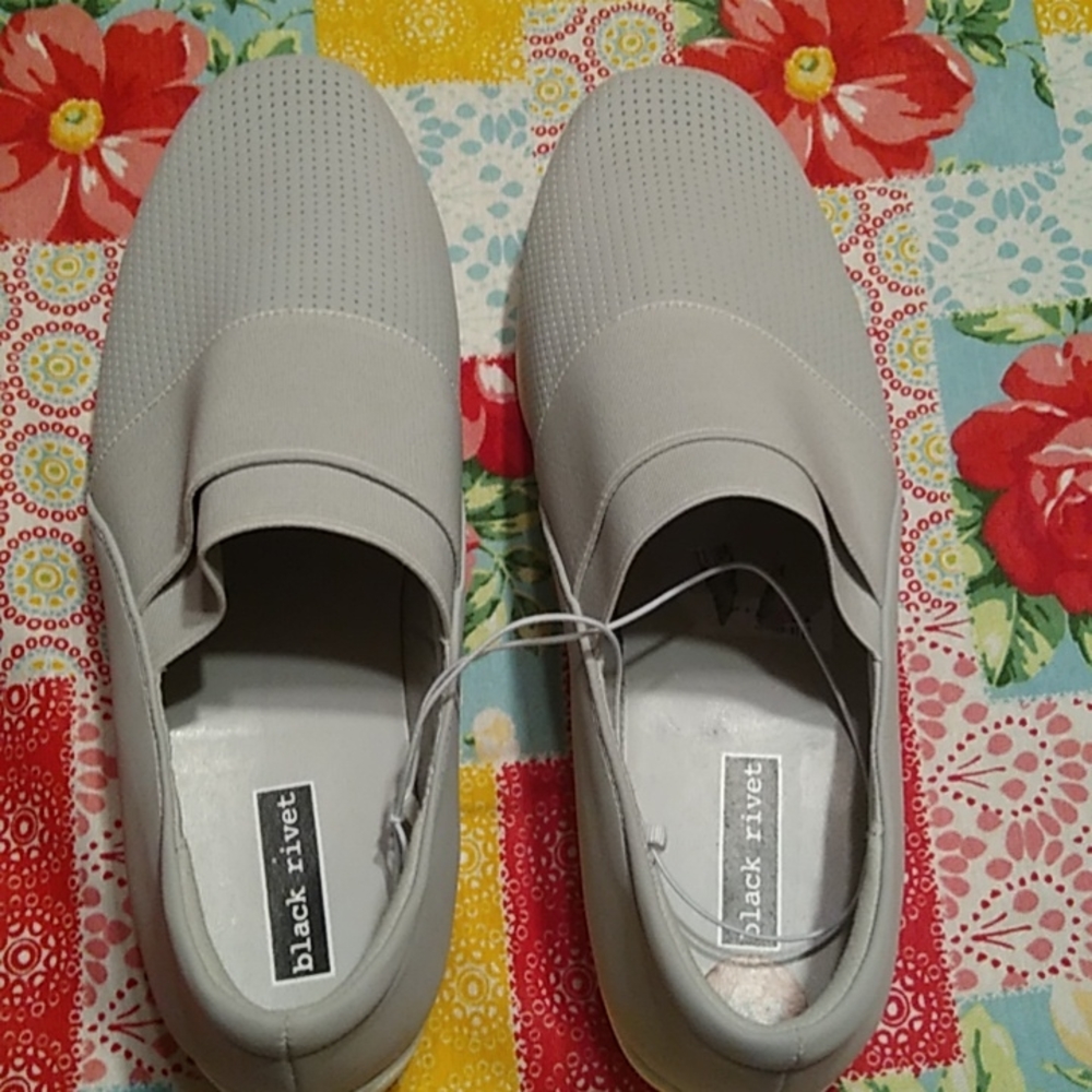 Light gray Black Rivet Ladies Casual Slip On Shoes